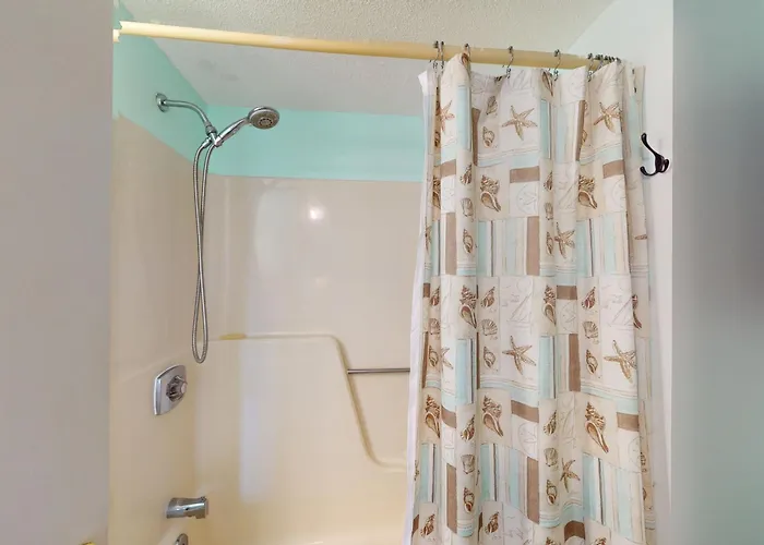 Oceanblock Surfside 70 *
